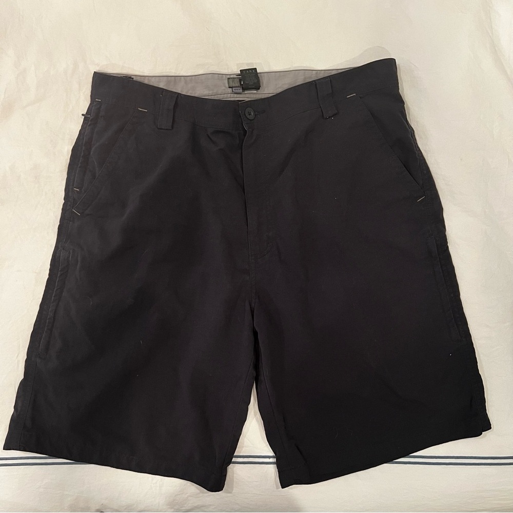 REI Men’s Black Shorts 34 UPF50+